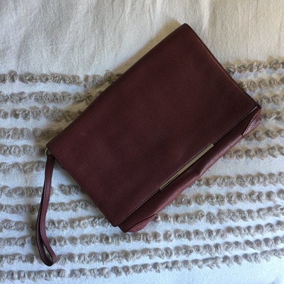 NWOT Kenneth Cole "Mercer Street Clutch" - Picture 3 of 8